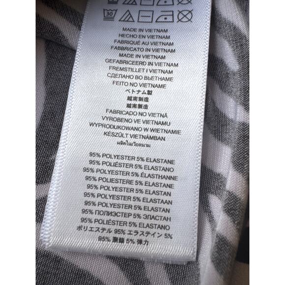 Michael Kors Women's M Zebra Print White Black Blouse Sleeveless Halter Top - Picture 6 of 6